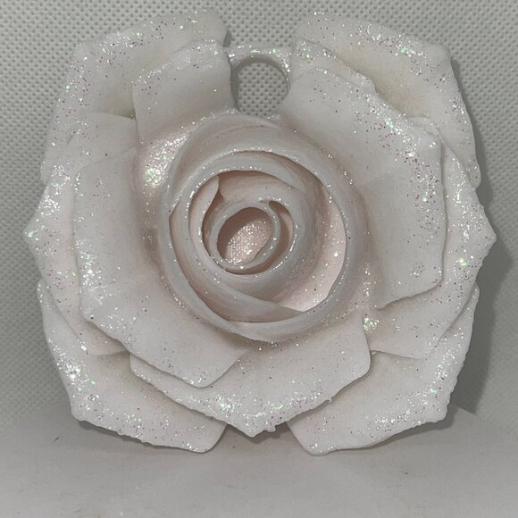 3D Rose Tumbler Topper that fit the Stanley x Love Shack Fancy Stanley lid - Picture 6 of 13